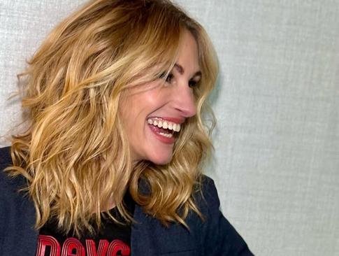 Неожиданное сравнение: Джулия Робертс напомнила Чарльза Чаплина в новом образе