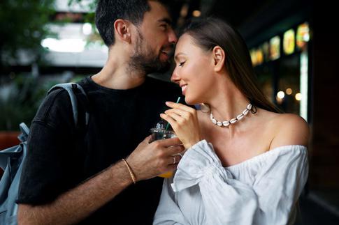 Чистый афродизиак: какие ноты женского парфюма мужчины готовы слушать вечно