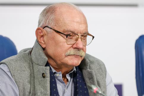 «Подонок сын и бандит»: Никита Михалков не пощадил нашумевшую ленту «Анора»