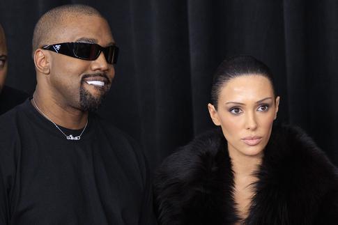 «Искусство»: Канье Уэст заступился за скандальный «голый» наряд Бьянки Цензори