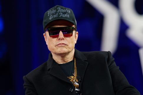 «Не создан для этого»: отец Илона Маска высказался о политической карьере сына