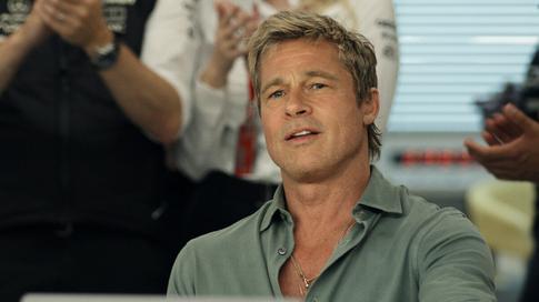 Возлюбленную Брэда Питта вывели из себя его поцелуи с коллегой