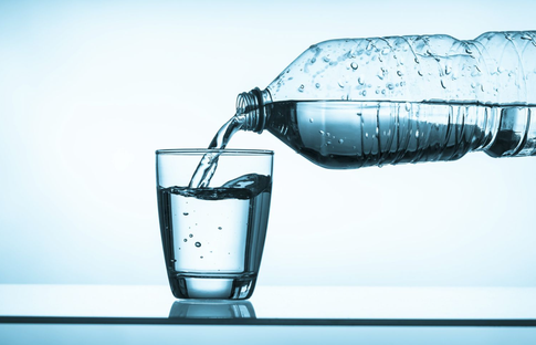 Вечная слава воде: 5 ошибок в питьевом режиме, которые вам вредят