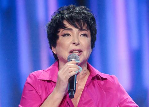 Лолита заступилась за Кристину Агилеру, голос которой раскритиковала Лариса Долина