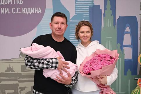 «Наша маленькая принцесса»: гитарист Uma2rman стал отцом в седьмой раз