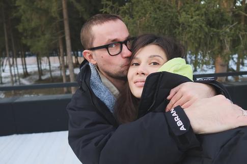 «Добро пожаловать на нашу планету»: Александр Петров публично обратился к новорожденному сыну