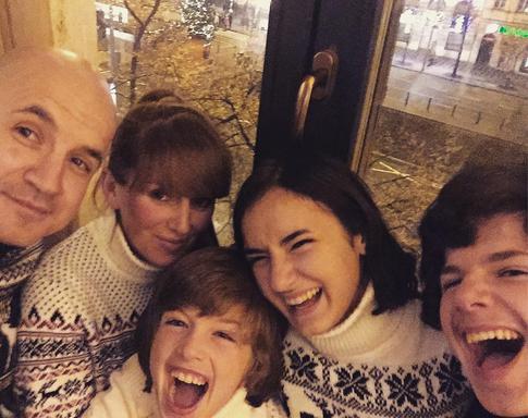 Егор Дружинин посвятил трогательный пост жене в день ее 55-летия