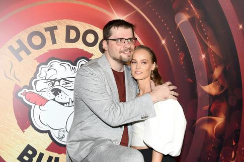 Катерина Ковальчук намекнула на беременность, вызвав бурю обсуждений в Сети