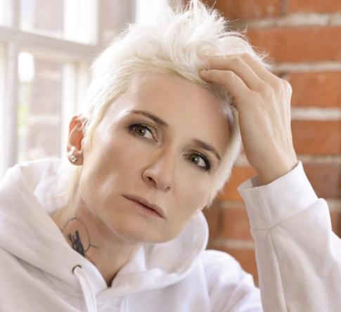 Диана Арбенина — о хейтерах: «Я буквально истончаюсь от несправедливости»