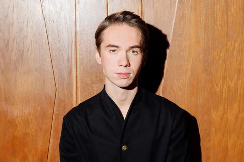 «Захотелось целоваться с девчонками»: Денис Власенко вспомнил, как избавлялся от лишнего веса