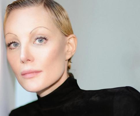 Не могла оторвать глаз: Литвинова похвасталась фото с секс-символом Шоном Пенном