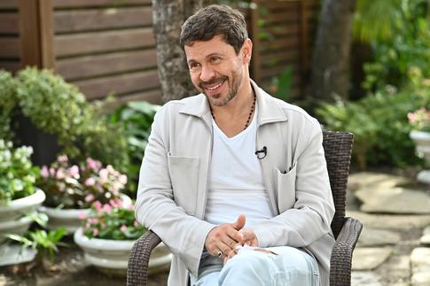 Актер Деревянко показал поклонникам своих дочерей: «Кукуськи мои»