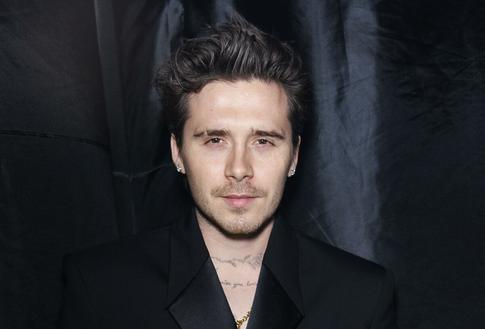 Бруклин Бекхэм нарушил молчание на фоне конфликта с родителями