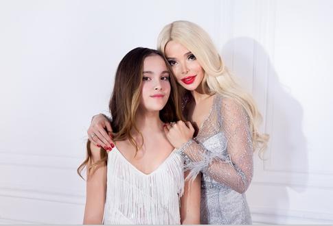 «Меня взяли, чтобы поиграться»: приемная дочь Алены Кравец рассказала, как оказалась в психушке