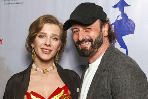 «Нежнейшая благодарность мужу»: Арзамасова любовно обратилась к Авербуху