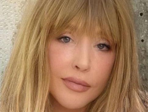 «Лучезарная!»: новые кадры с сияющей Аллой Пугачевой покорили соцсети