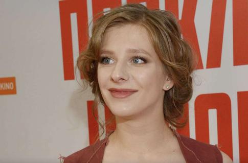 Неловкий момент: как Лиза Арзамасова боролась с сильным ветром