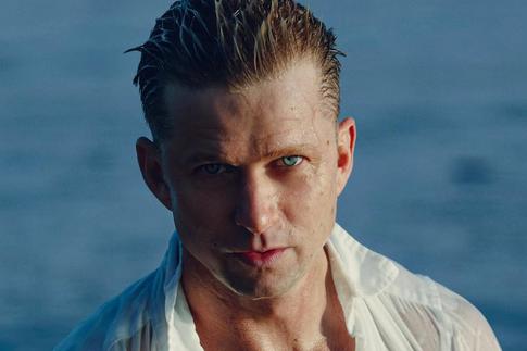 «Хочу заставить девушек»: Курцын пояснил, зачем публикует полуобнаженные фото