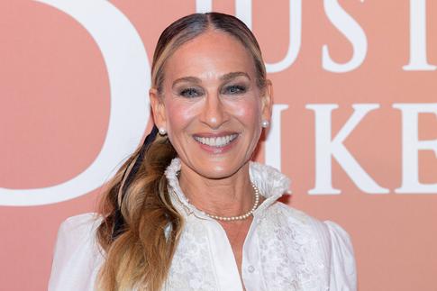 «Похожа на Золушку»: Сара Джессика Паркер в романтичном образе произвела фурор в соцсетях