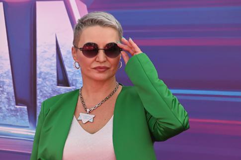 «Мог бы приобнять»: Бурак Озчивит возмутил фанатов Кати Лель на их совместном фото