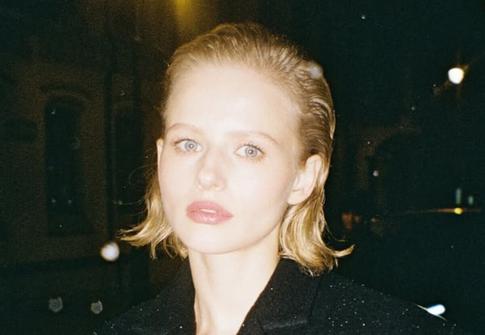 Похудевшая Александра Бортич показала фигуру в кожаном наряде