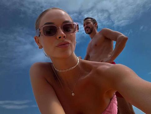 Жена Павла Деревянко оставила мужа и улетела с сыном на отдых