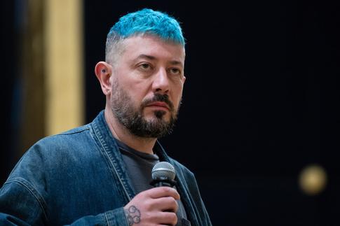 50-летний дизайнер Артемий Лебедев стал отцом в 11-й раз