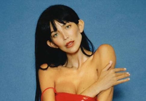 Жена Цекало посвятила любовное письмо хейтерам: «Фанатам моих сосков»