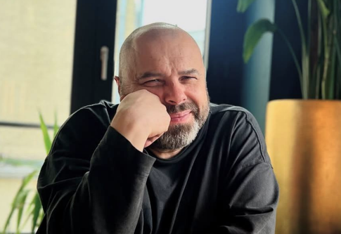 Любовь с первого взгляда: Максим Фадеев обнародовал редкие кадры с женой