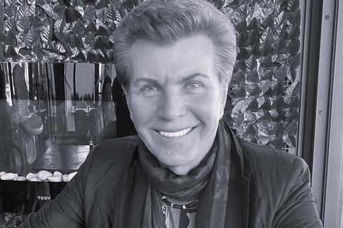 Скончался исполнитель хита «Фантазер» Ярослав Евдокимов