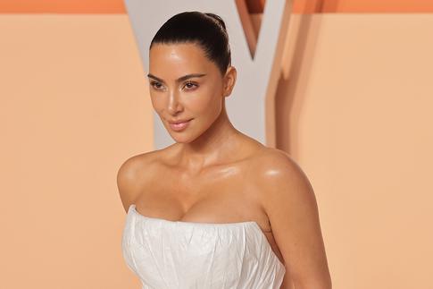 «Помогите девочке»: эпатажно одетая дочь Ким Кардашьян смутила Интернет