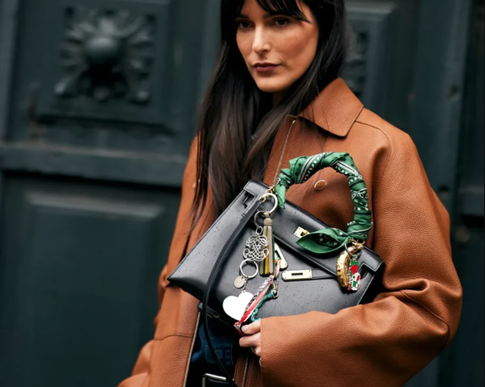 Все свое ношу с собой: какие сумки будут в моде осенью 2025