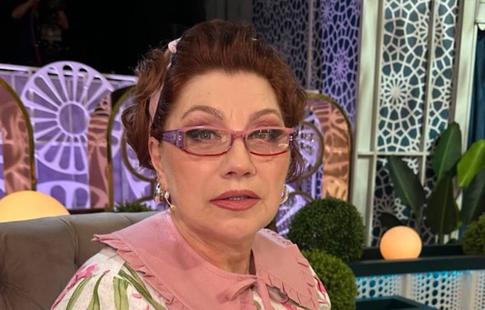 «Совершенная любовь»: Роза Сябитова поделилась милыми кадрами с внучкой