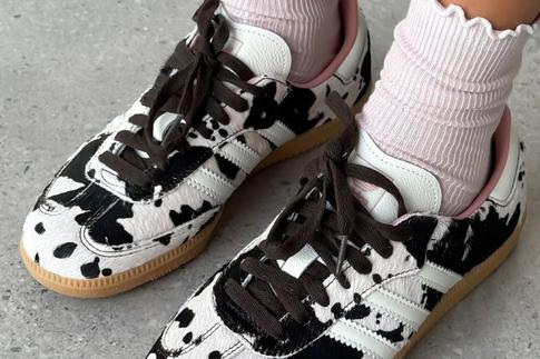 33 коровы — как носить обувь со смелым принтом