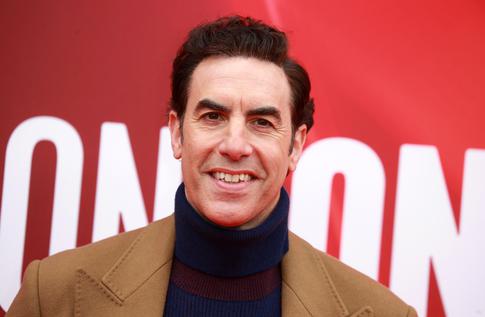 Недолго горевал после развода: Саша Барон Коэн закрутил роман с юной моделью