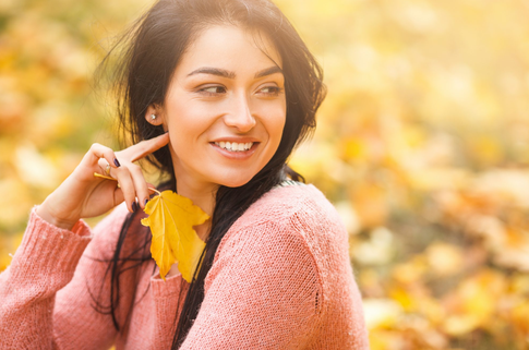 Под маской: лучшие средства от стянутости и шелушения кожи осенью