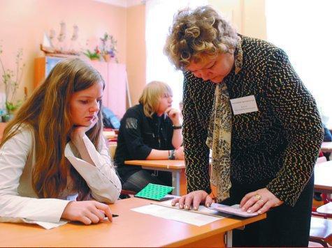 «Дети списывались с репетиторами из туалета»