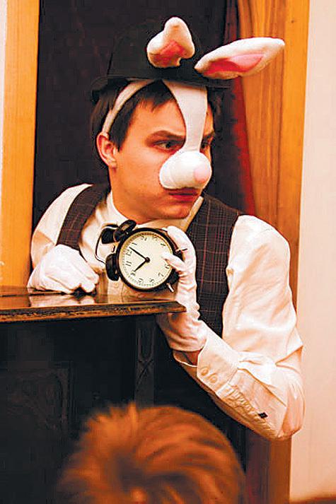 Алиса в гостях у Мастера и Маргариты