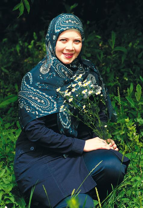 Динара Садретдинова: «Надев на голову платок, я стала более женственной»