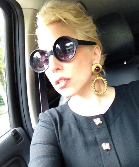 Леди Гага срочно худеет