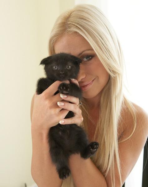 Дубовицкая бросила черного друга