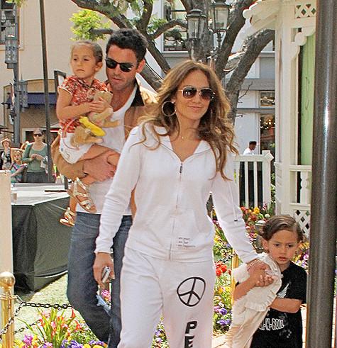 Дженнифер Лопес мечтает о замужестве