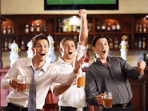 Почему мы не любим друзей мужа?