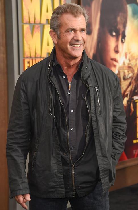 Мел Гибсон избил мать троих детей?