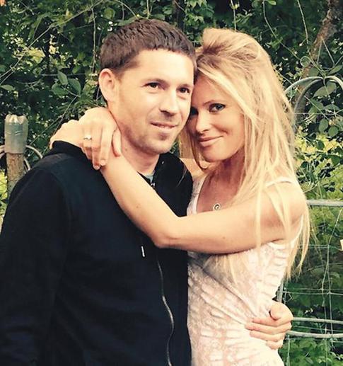 Секретные браки звезд