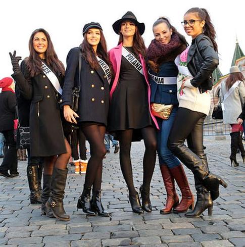 Конкурсантки «Мисс Вселенной−2013» изучили Москву