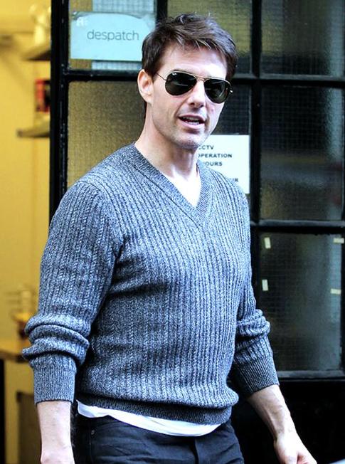 Том Круз перестал общаться с дочкой