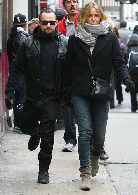 Кэмерон Диаз помолвлена с рокером