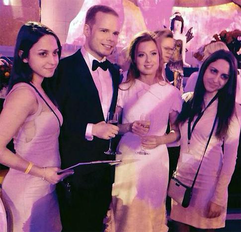 Фото со свадьбы Юлии Савичевой