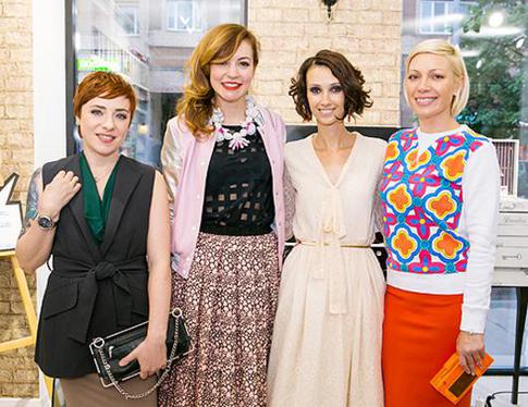 Анастасия Цветаева устроила звездный девичник